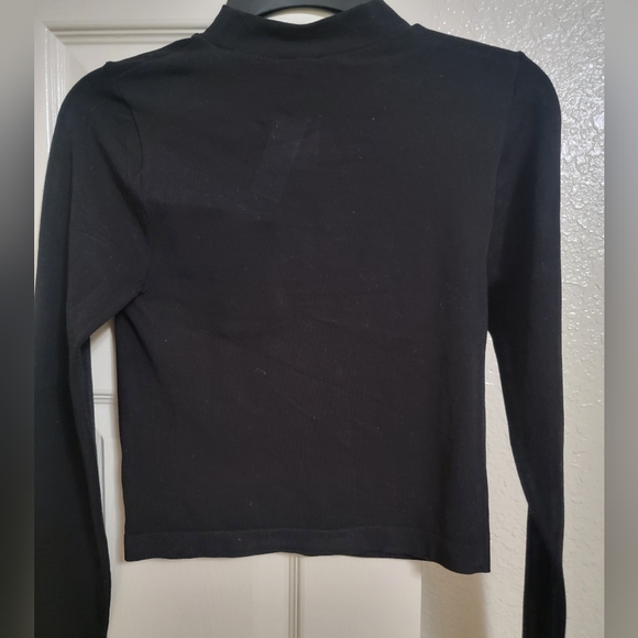 Black GG Inspired Crop top - Picture 5 of 5